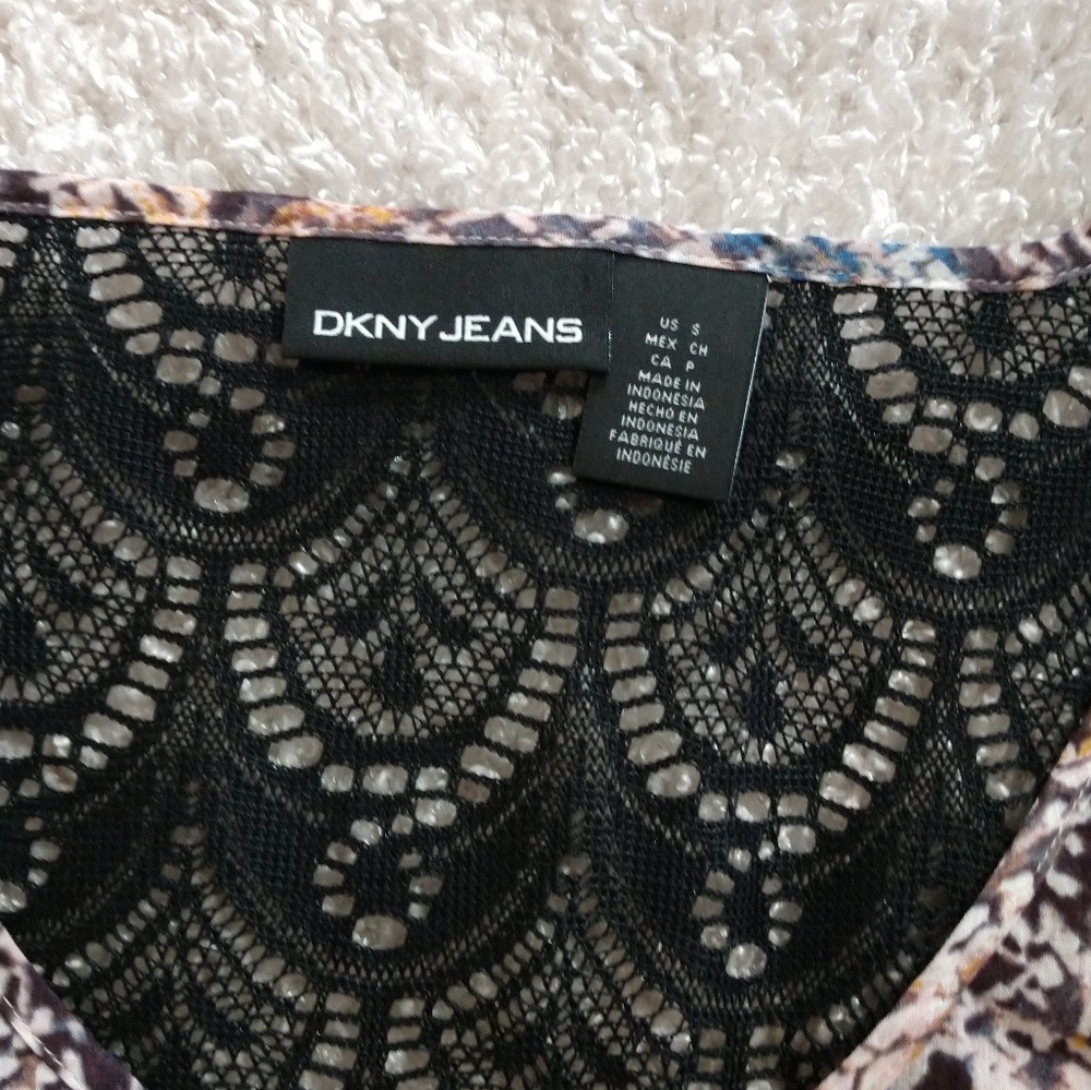 DKNY Top - Picture 6 of 8